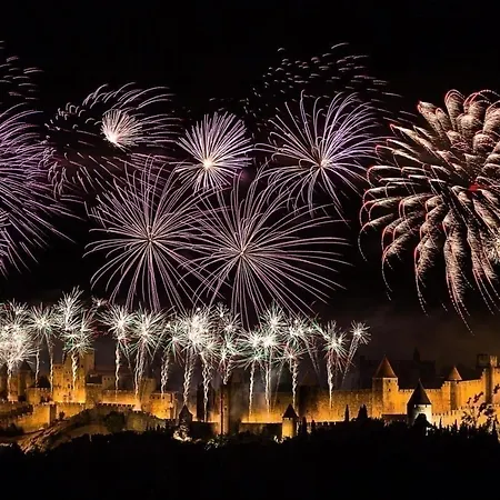 Maison Proche De La Cite Avec Jardin Casa de Férias *