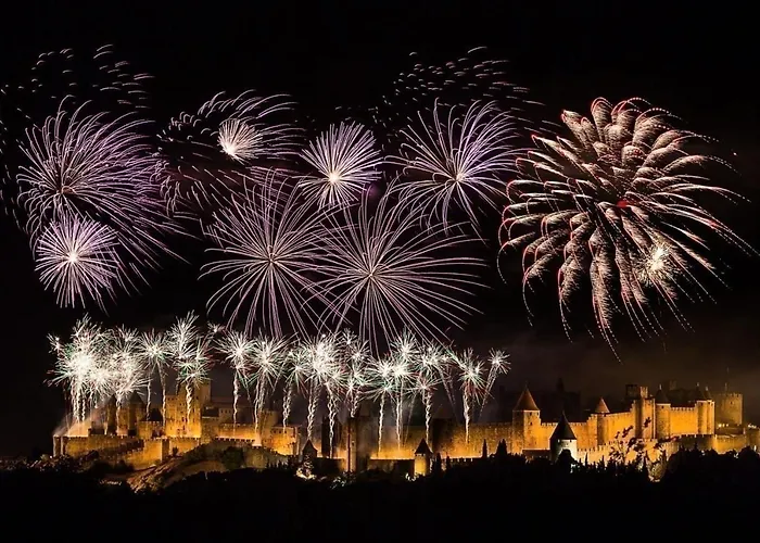 Maison Proche De La Cite Avec Jardin Casa de Férias *